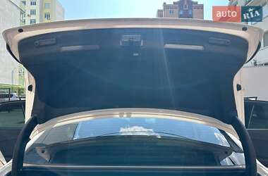 Седан Audi A4 2022 в 