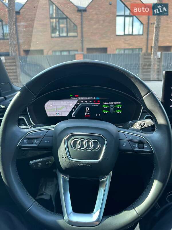 Седан Audi A4 2022 в Киеве