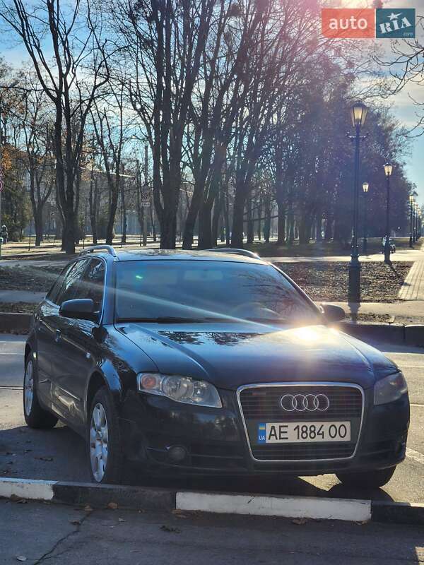 Универсал Audi A4 2004 в Киеве