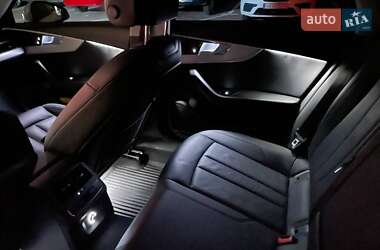Седан Audi A4 2016 в 