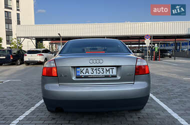 Седан Audi A4 2001 в 