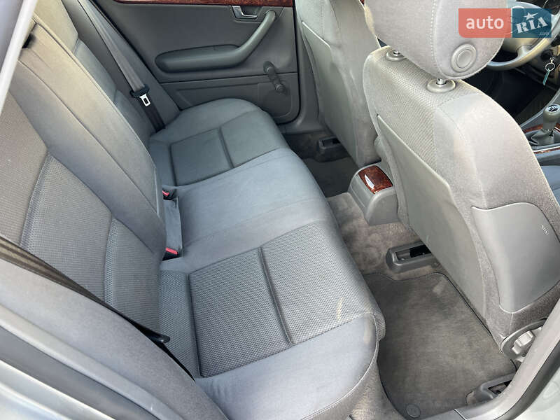 Седан Audi A4 2001 в Києві