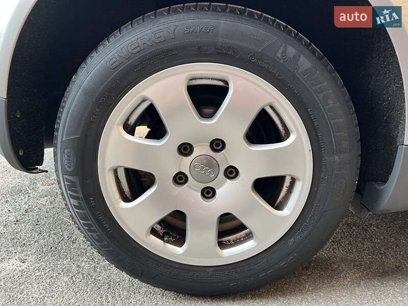 Седан Audi A4 2001 в Києві