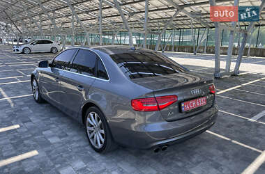 Седан Audi A4 2012 в 