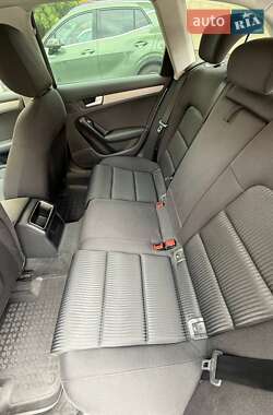 Универсал Audi A4 2013 в 