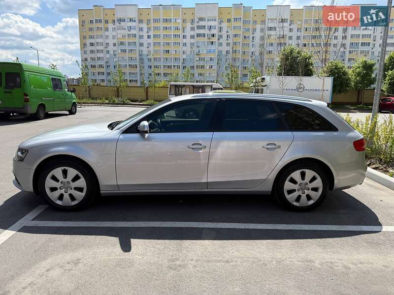 Универсал Audi A4 2013 в 