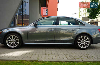 Седан Audi A4 2015 в 