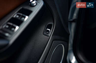 Седан Audi A4 2015 в 