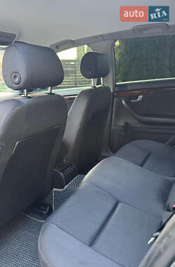 Седан Audi A4 2003 в 