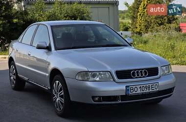 Седан Audi A4 2000 в 