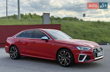 Седан Audi A4 2020 в 