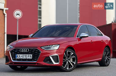 Седан Audi A4 2020 в 