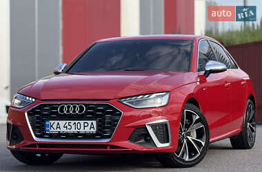 Седан Audi A4 2020 в 