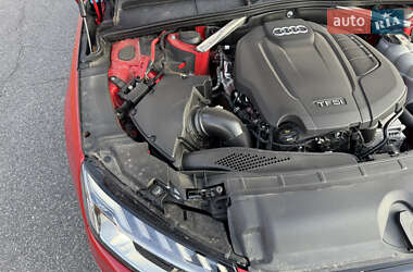 Седан Audi A4 2020 в 