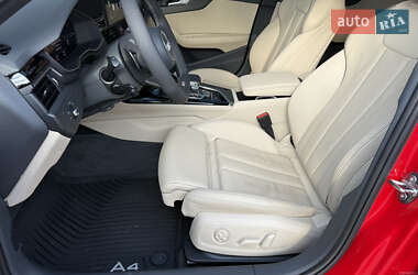Седан Audi A4 2020 в 