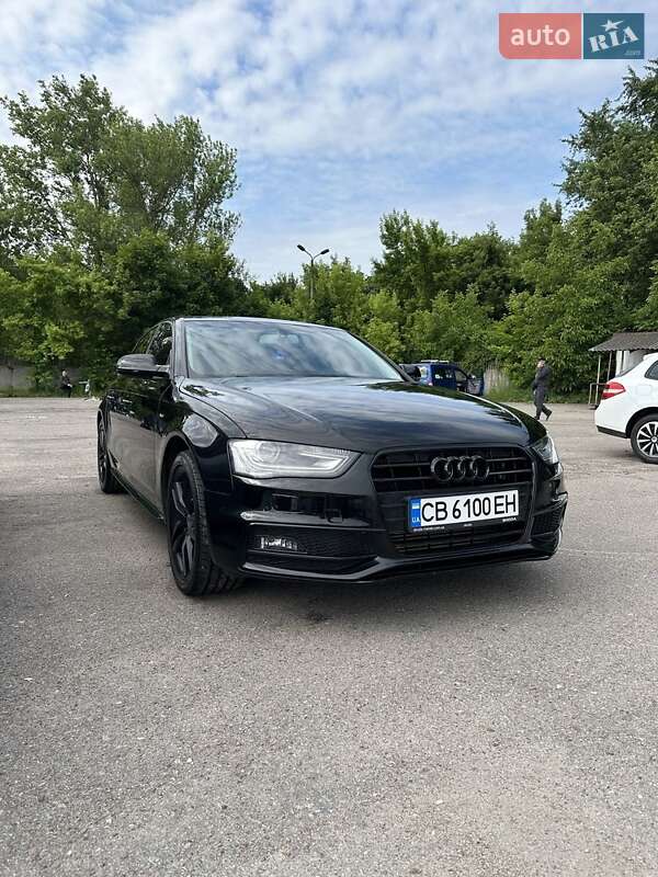 Седан Audi A4 2015 в 