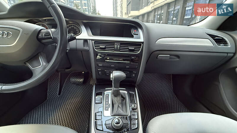Универсал Audi A4 2015 в Ивано-Франковске
