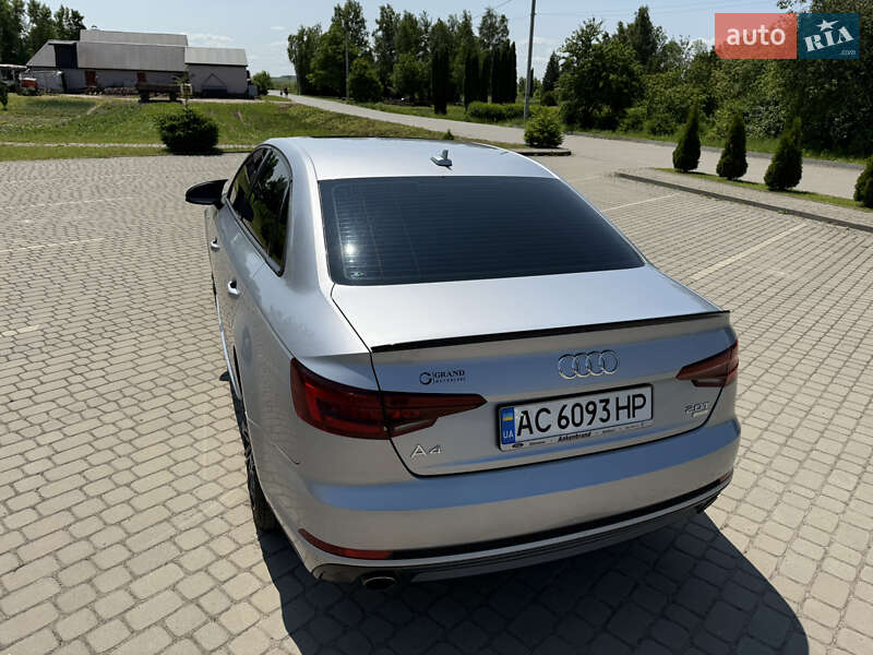 Седан Audi A4 2018 в Луцке