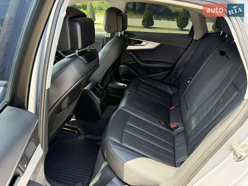 Седан Audi A4 2018 в Луцке