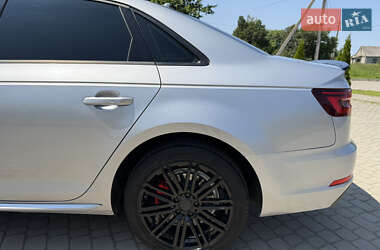 Седан Audi A4 2018 в 