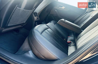 Седан Audi A4 2018 в 
