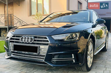 Седан Audi A4 2018 в 