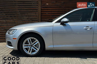 Седан Audi A4 2016 в 
