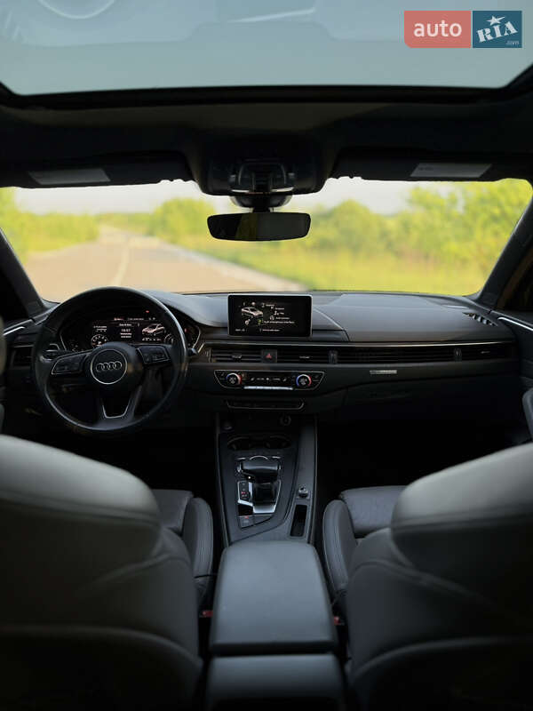 Седан Audi A4 2018 в Тернополе