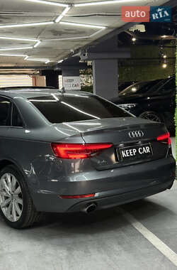 Седан Audi A4 2016 в 