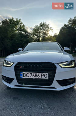 Седан Audi A4 2012 в Львове