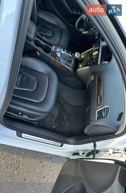 Седан Audi A4 2012 в 