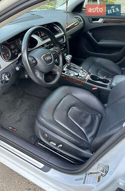 Седан Audi A4 2012 в 