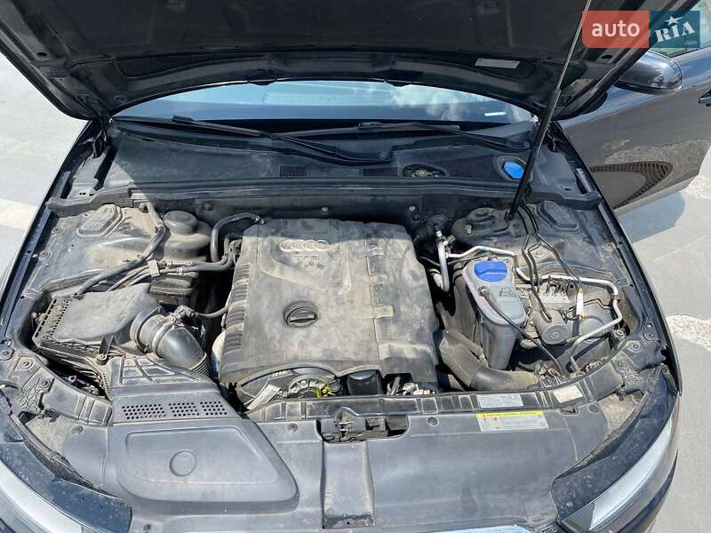 Седан Audi A4 2013 в Киеве