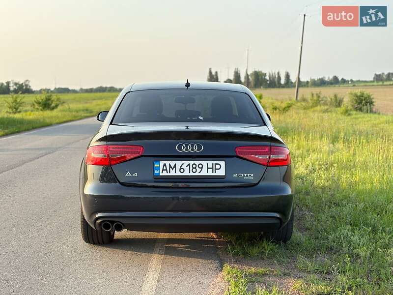 Седан Audi A4 2014 в Житомире
