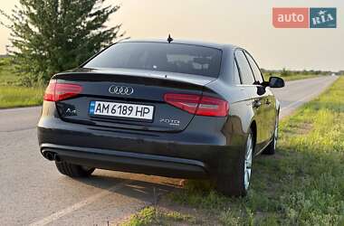 Седан Audi A4 2014 в 