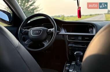 Седан Audi A4 2014 в 
