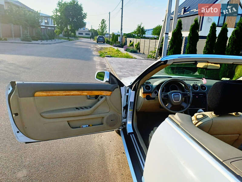 Кабріолет Audi A4 2009 в Києві