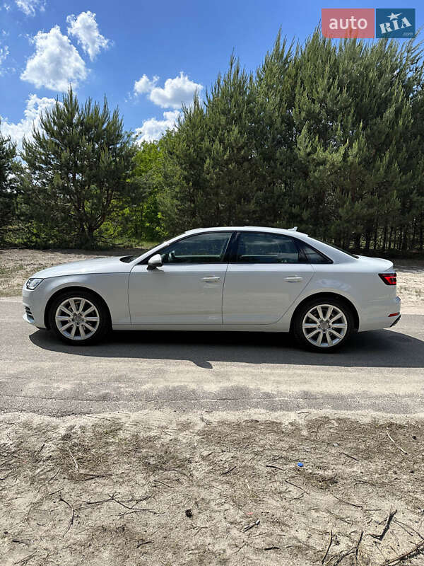 Седан Audi A4 2019 в Белогородке