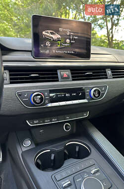 Седан Audi A4 2019 в 