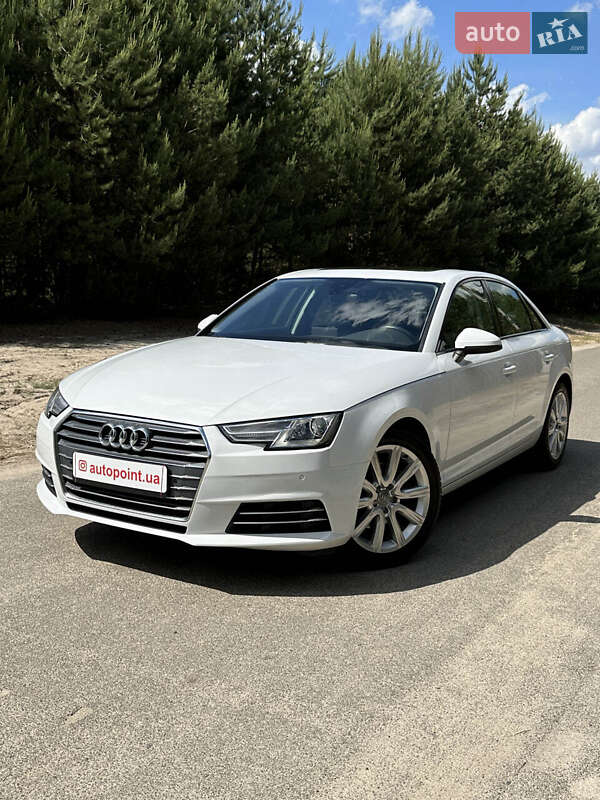 Седан Audi A4 2019 в Белогородке