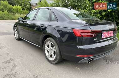 Седан Audi A4 2018 в 