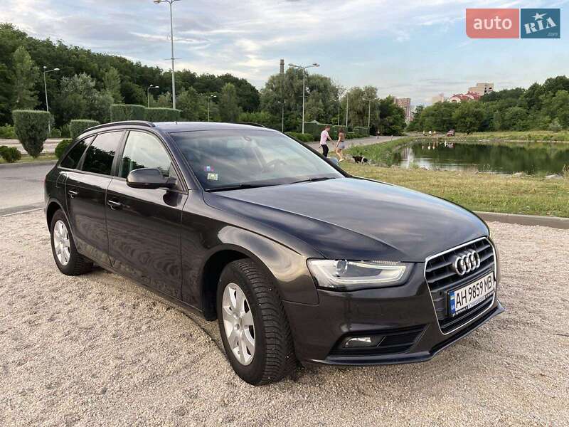 Універсал Audi A4 2013 в Дніпрі