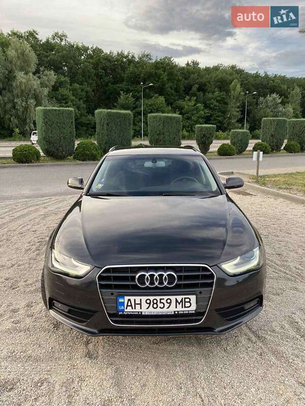 Універсал Audi A4 2013 в Дніпрі
