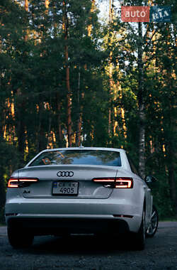 Седан Audi A4 2016 в 