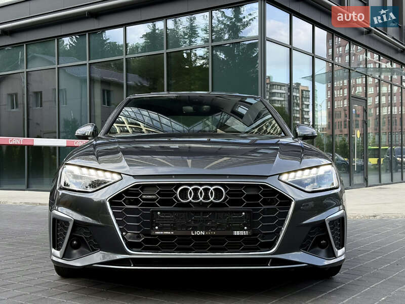 Седан Audi A4 2021 в Львові