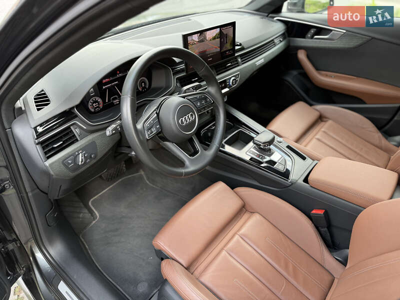Седан Audi A4 2021 в Львові