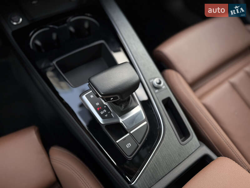 Седан Audi A4 2021 в Львові