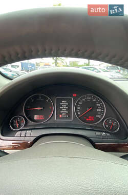 Седан Audi A4 2003 в 