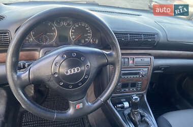 Седан Audi A4 1996 в 
