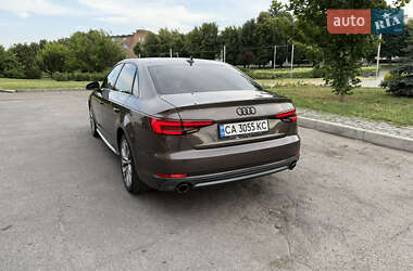 Седан Audi A4 2016 в 
